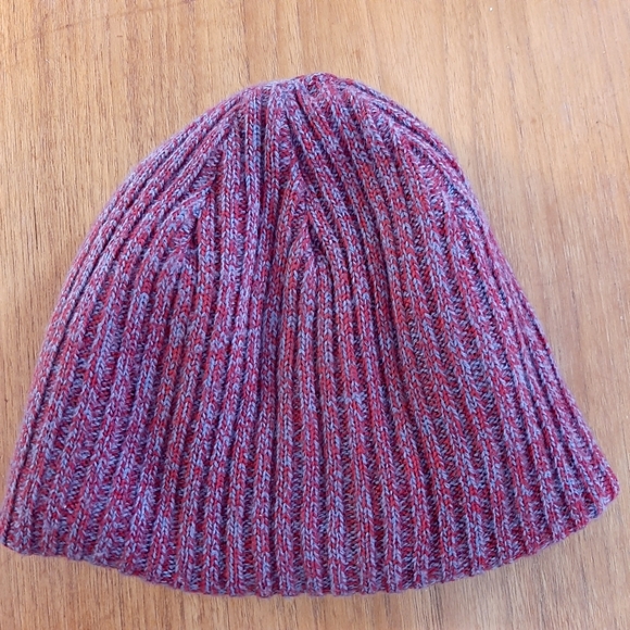 Outdoor Research Beanie Toque - Picture 2 of 6